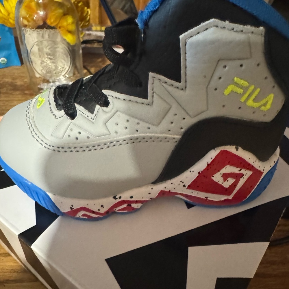 Fila Kids Sneakers - Gray, Blue, Red
